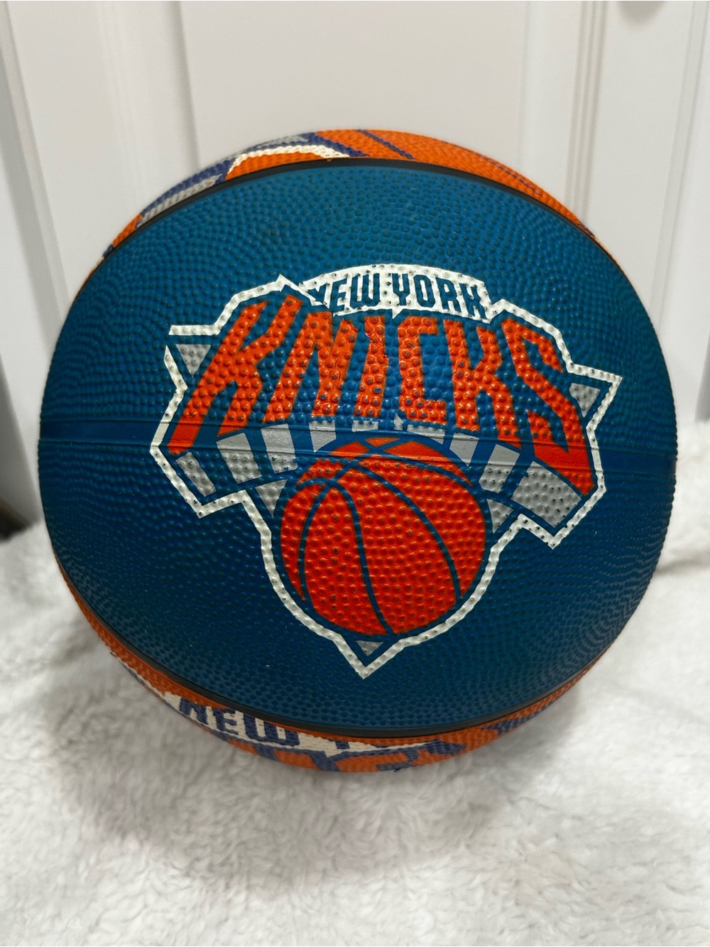 New York Knicks Full Size NBA Basketball Licensed Team Ball Blue Orange